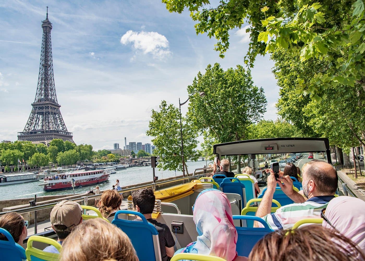 Visite en bus à arrêts multiples à la découverte de Paris avec Tootbus